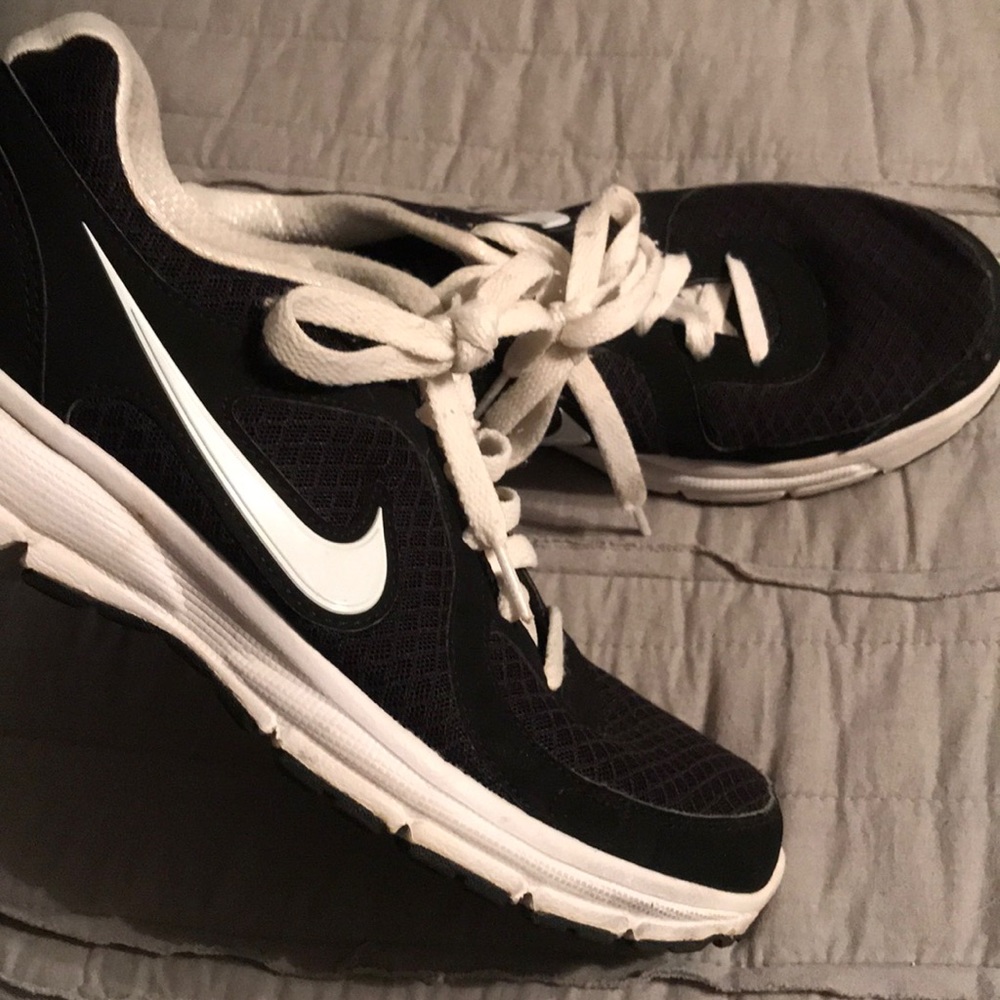 Nike Tennis shoes